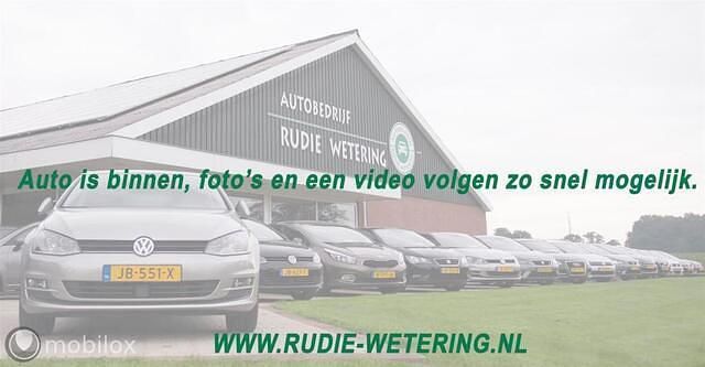 Grijs, metallic lak Nieuw 2025 Toyota Yaris Cross SUV | € 30.450 (Goede deal) - Afbeelding 1/4