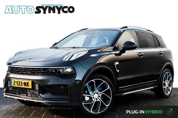 Zwart Gebruikt 2024 Lynk & Co 01 SUV | € 31.900 (Iets duurder) - Afbeelding 1/2