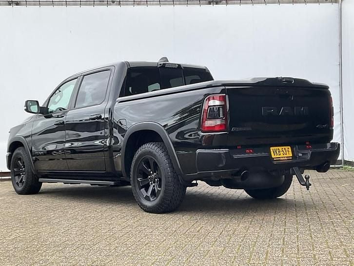 Occasion Dodge Ram 402 PK (295 kW) 2021 Zwart (metallic) Pickup