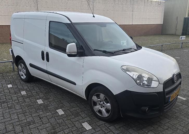 Occasion 2014 Fiat Doblò MPV | € 2.750 (Goede deal) - Afbeelding 1/4