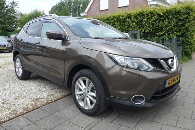 Bruin Gebruikt 2015 Nissan Qashqai 360º SUV | € 8.450 (Eerlijke prijs) - Afbeelding 1/4