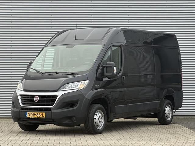 Zwart Gebruikt 2019 Fiat Ducato 33 Van | € 17.800 (Iets duurder) - Afbeelding 1/4