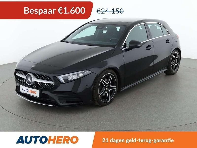 Zwart Occasion 2020 Mercedes A180 AMG line Hatchback | € 22.749 (Eerlijke prijs) - Afbeelding 1/3