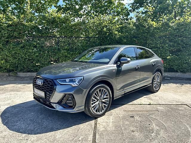 Grijs Nieuw 2025 Audi Q3 Business SUV | € 43.500 (Super prijs) - Afbeelding 1/4