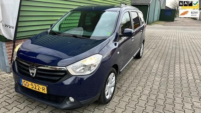 Blauw Gebruikt 2015 Dacia Lodgy Stepway MPV | € 4.500 (Iets duurder) - Afbeelding 1/4