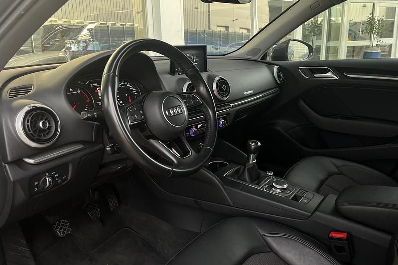 Occasion Audi A3 Sportback Design 150 PK (110 kW) 2016 Grijs Hatchback