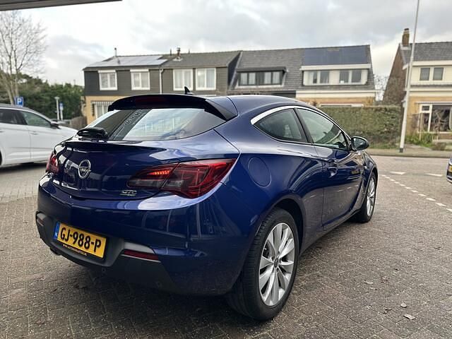 Occasion Opel Astra GTC Sport 141 PK (103 kW) 2015 Blauw Hatchback