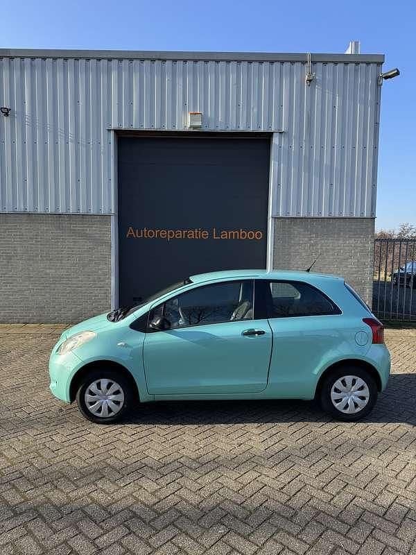 Occasion Toyota Yaris Terra 69 PK (50 kW) 2008 Groen MPV