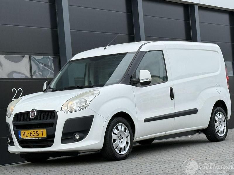 Wit Gebruikt 2015 Fiat Doblò MPV | € 3.750 (Goede deal) - Afbeelding 1/4