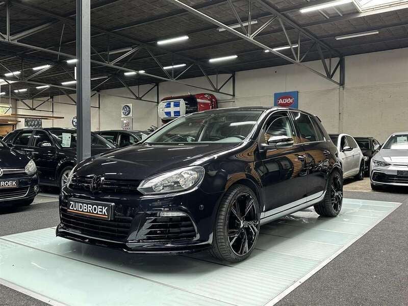 Zwart Gebruikt 2010 VW Golf VI R Hatchback | € 10.999 - Afbeelding 1/4