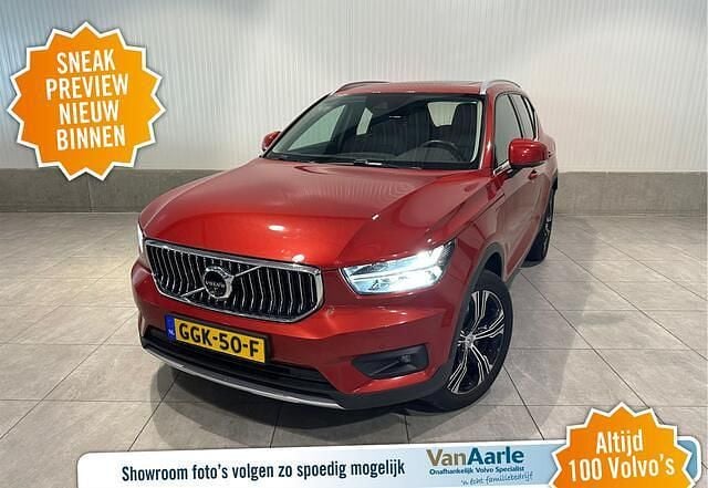 Rood Gebruikt 2020 Volvo XC40 Inscription SUV | € 24.850 (Super prijs) - Afbeelding 1/3