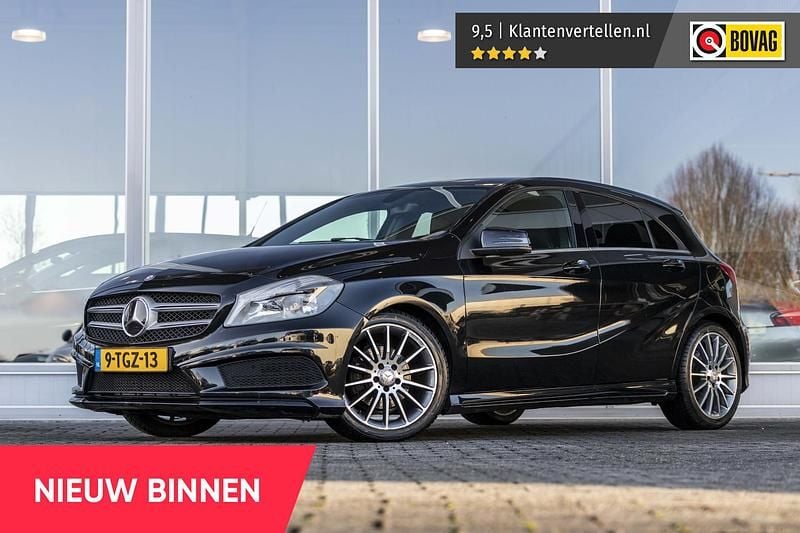 Zwart Occasion 2014 Mercedes A180 AMG Hatchback | € 11.845 (Goede deal) - Afbeelding 1/4