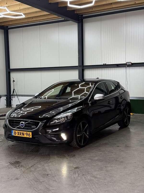 Occasion Volvo V40 R-Design 190 PK (139 kW) 2014 Zwart MPV