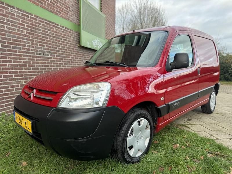 Rood Gebruikt 2007 Citroën Berlingo MPV | € 2.445 (Eerlijke prijs) - Afbeelding 1/4
