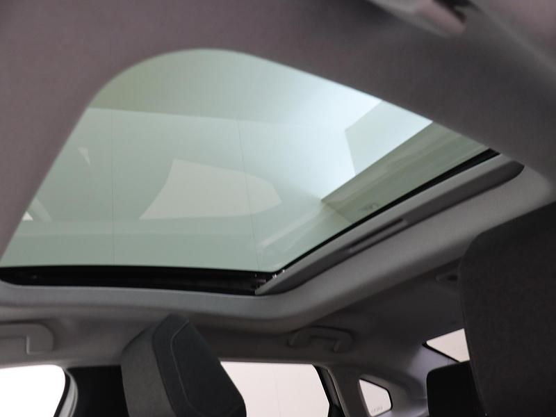 Occasion Citroën e-C4 Shine 114 kW (156 PK) 2023 Wit Sedan