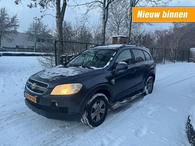 Grijs Gebruikt 2007 Chevrolet Captiva SUV | € 1.890 (Goede deal) - Afbeelding 1/4