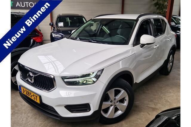 Wit Gebruikt 2020 Volvo XC40 Momentum SUV | € 26.725 (Super prijs) - Afbeelding 1/4