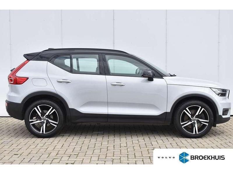 Wit Gebruikt 2021 Volvo XC40 R-Design SUV | € 29.900 (Goede deal) - Afbeelding 1/4