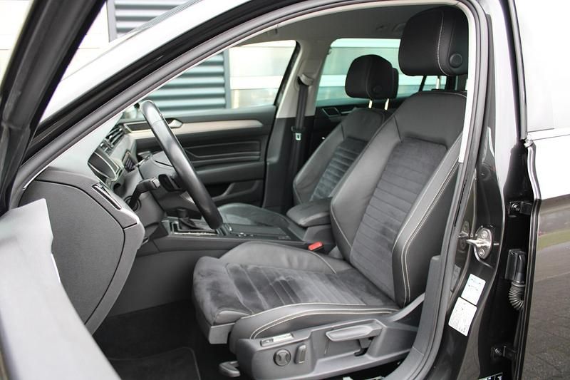 Occasion VW Passat Business 150 PK (110 kW) 2020 Grijs Stationwagen