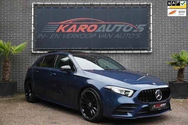 Blauw Gebruikt 2019 Mercedes A220 AMG Hatchback | € 27.950 (Eerlijke prijs) - Afbeelding 1/4