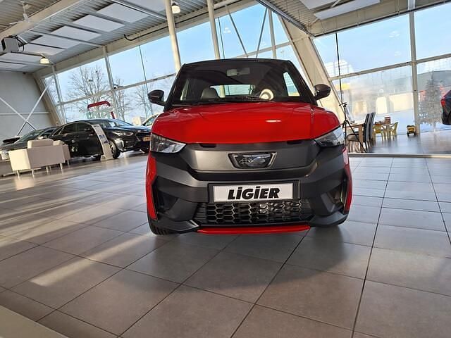 Nieuw Ligier JS50 2025 Zilver Hatchback