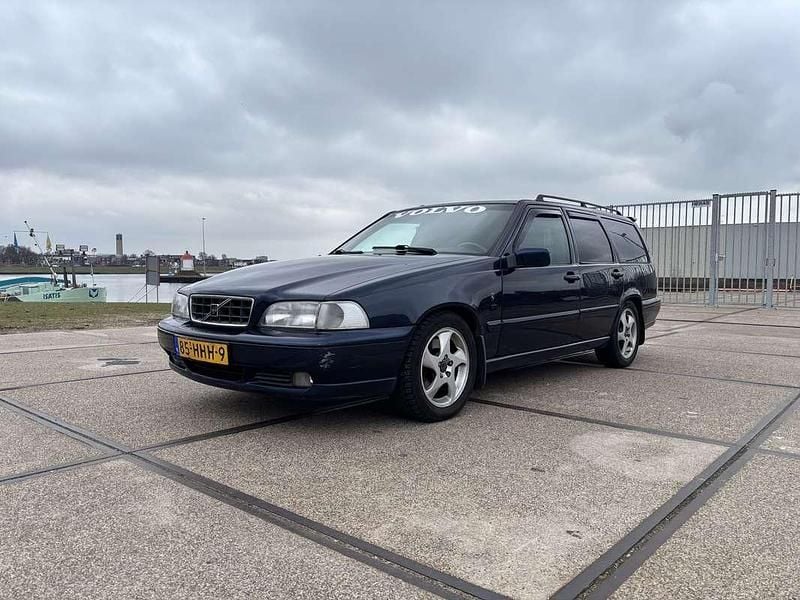 Occasion 1997 Volvo V70 Stationwagen | € 2.500 - Afbeelding 1/4