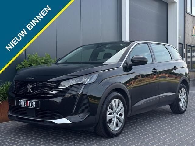 Zwart Gebruikt 2021 Peugeot 5008 Active MPV | € 21.795 (Eerlijke prijs) - Afbeelding 1/4