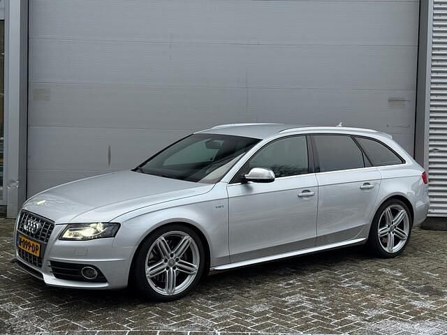 Grijs Occasion 2010 Audi A4 Proline Stationwagen | € 13.949 - Afbeelding 1/4