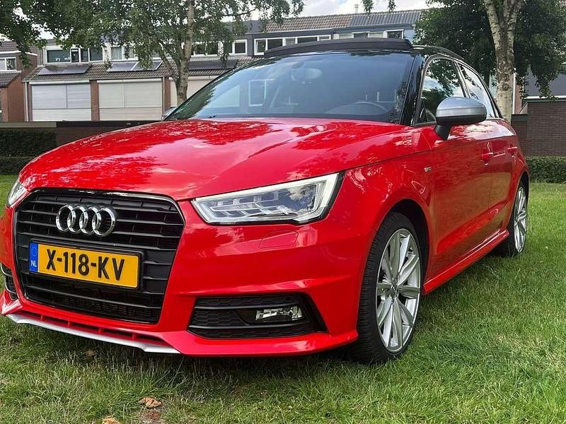 Rood Gebruikt 2018 Audi A1 Advanced Hatchback | € 16.000 (Eerlijke prijs) - Afbeelding 1/4