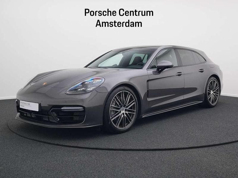 Grijs, metallic lak Gebruikt 2018 Porsche Panamera 4 Sport Turismo Sedan | € 77.950 (Goede deal) - Afbeelding 1/4