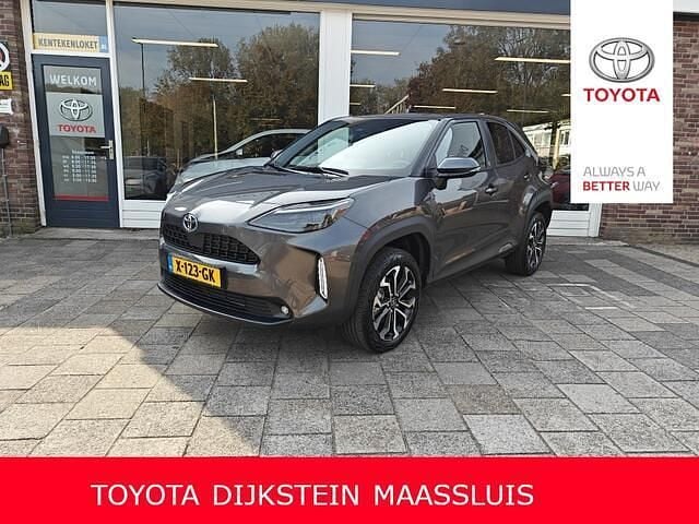Grijs Gebruikt 2023 Toyota Yaris Business Edition MPV | € 27.950 (Eerlijke prijs) - Afbeelding 1/4