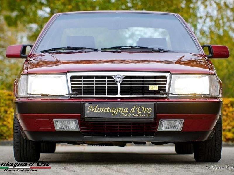 Rood Gebruikt 1988 Lancia Thema Sedan | € 32.950 - Afbeelding 1/4