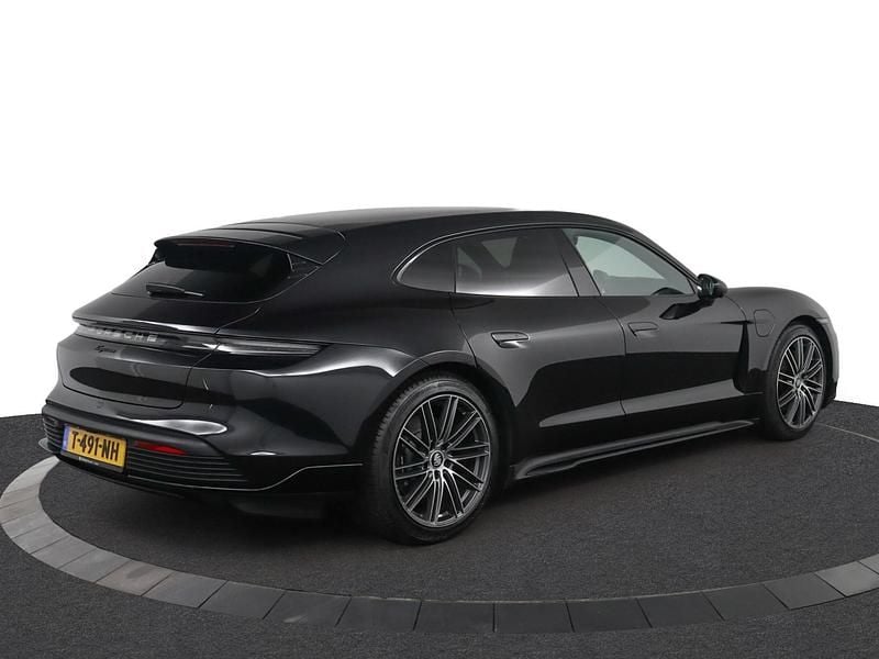 Occasion Porsche Taycan Sport Turismo 300 kW (408 PK) 2023 Zwart Stationwagen