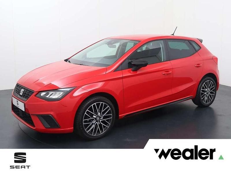 Rood Gebruikt 2023 Seat Ibiza Hatchback | € 17.940 (Eerlijke prijs) - Afbeelding 1/4