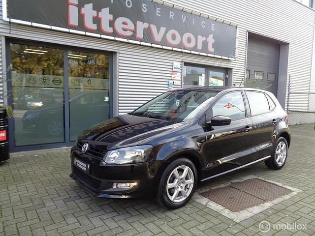 Zwart Gebruikt 2012 VW Polo Trendline Hatchback | € 4.950 (Goede deal) - Afbeelding 1/4