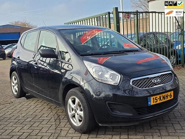 Zwart Occasion 2010 Kia Venga Hatchback | € 5.999 (Eerlijke prijs) - Afbeelding 1/4