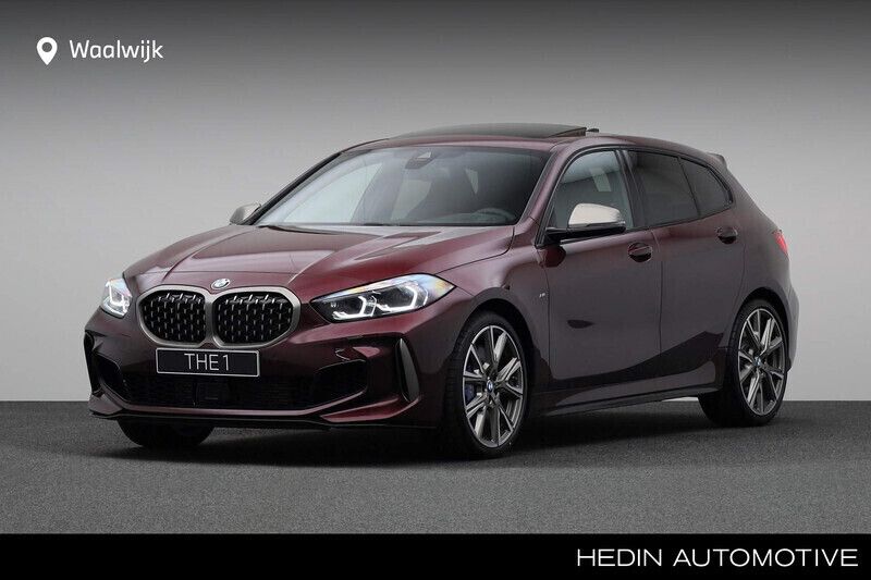 Paars Gebruikt 2025 BMW M135 Comfort Edition Hatchback | € 64.880 - Afbeelding 1/4