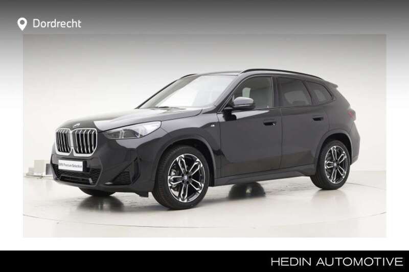 Zwart Gebruikt 2024 BMW X1 Comfort Edition SUV | € 52.895 (Duur) - Afbeelding 1/3