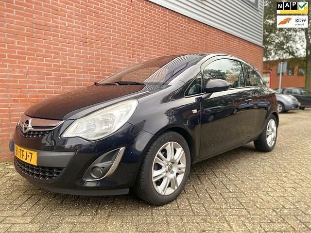 Zwart Gebruikt 2012 Opel Corsa Cosmo Hatchback | € 1.950 (Goede deal) - Afbeelding 1/4