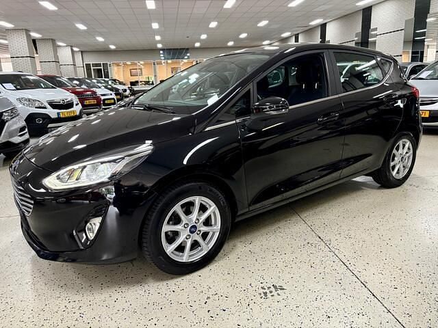 Zwart Gebruikt 2021 Ford Fiesta Titanium Hatchback | € 12.750 (Eerlijke prijs) - Afbeelding 1/4
