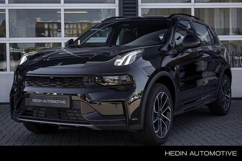 Zwart Nieuw 2025 Lynk & Co 01 SUV | € 39.995 (Super prijs) - Afbeelding 1/4