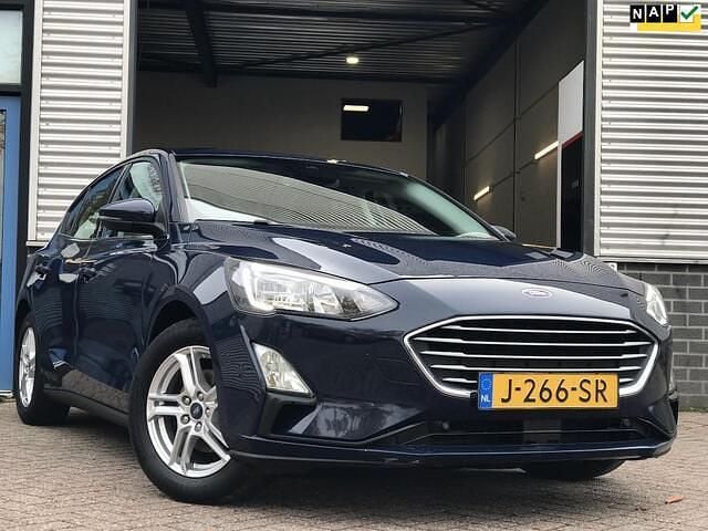 Blauw Gebruikt 2020 Ford Focus Business Edition Hatchback | € 10.950 (Eerlijke prijs) - Afbeelding 1/4