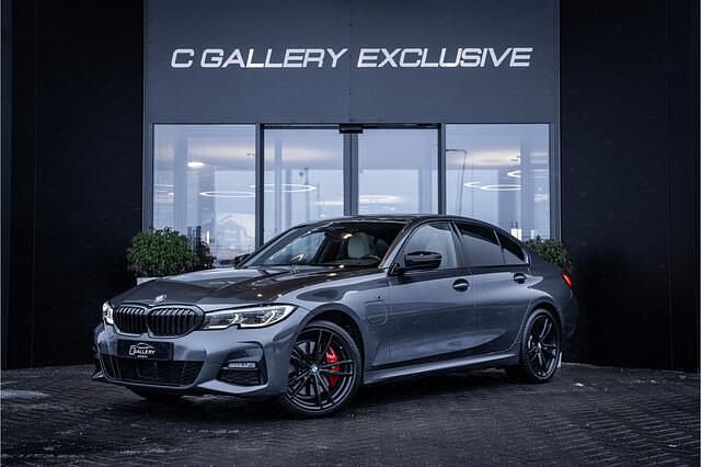 Occasion BMW 330 Executive 291 PK (214 kW) 2021 Grijs Sedan