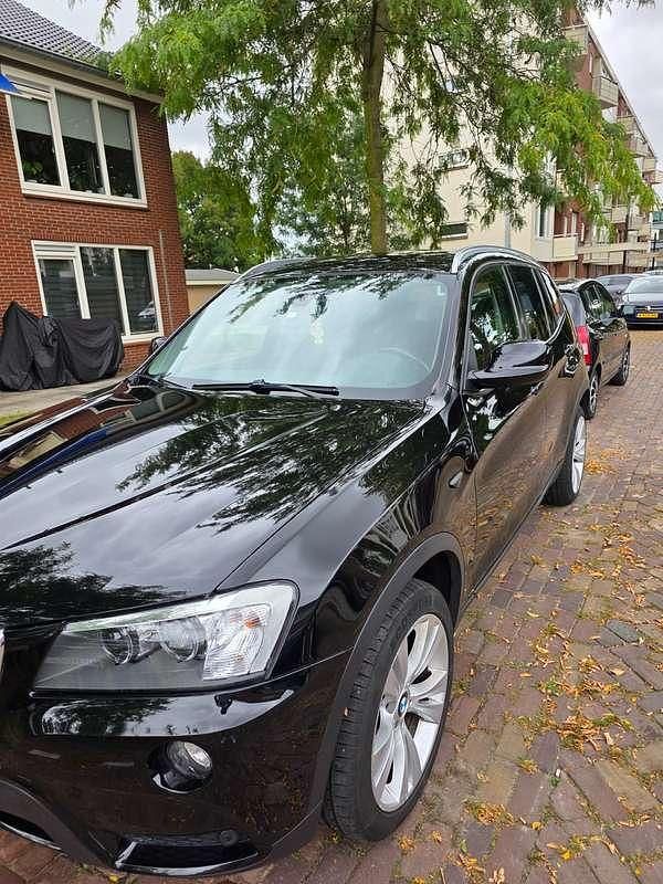 Zwart Gebruikt 2011 BMW X3 Executive SUV | € 9.000 (Duur) - Afbeelding 1/4