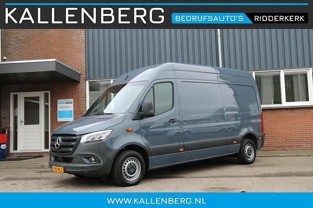 Grijs Occasion 2022 Mercedes Sprinter Van | € 33.900 (Super prijs) - Afbeelding 1/4