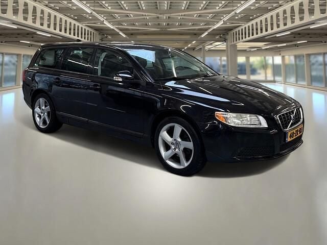 Occasion Volvo V70 Momentum 146 PK (107 kW) 2008 Zwart Stationwagen