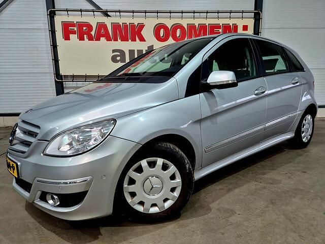 Grijs Occasion 2010 Mercedes B180 Business MPV | € 7.450 (Eerlijke prijs) - Afbeelding 1/4
