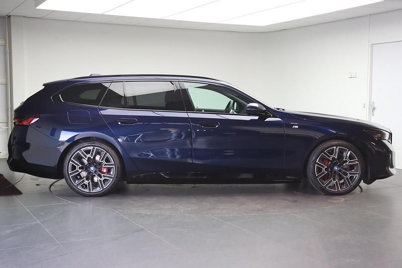 Occasion BMW i5 M Sport 250 kW (340 PK) 2025 Blauw Stationwagen