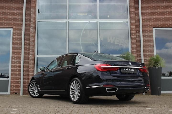 Occasion BMW 740 Executive 2017 Blauw (metallic) Sedan
