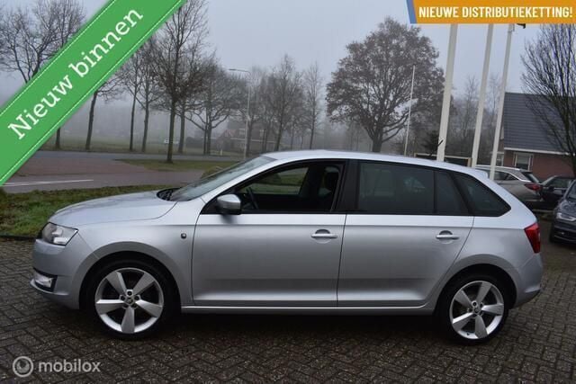 Grijs Gebruikt 2014 Skoda Rapid Elegance Hatchback | € 6.999 (Eerlijke prijs) - Afbeelding 1/4